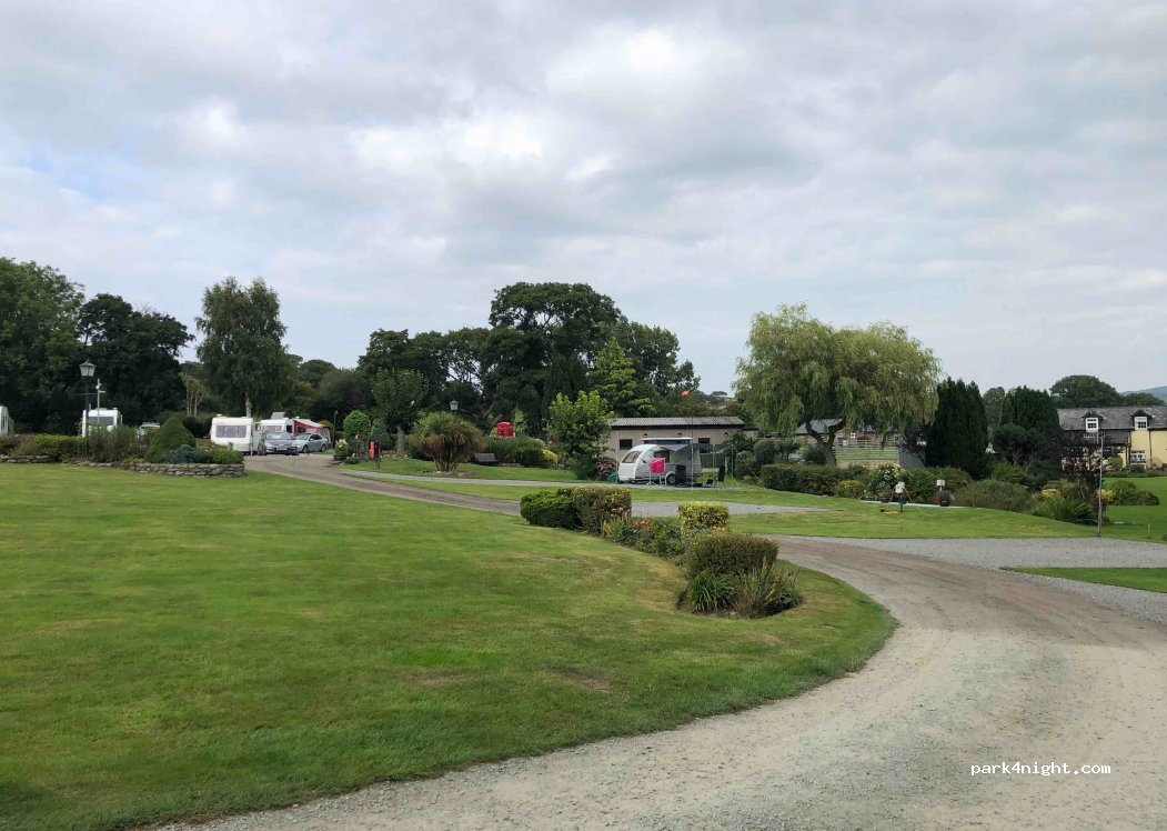 Wern Farm Caravan Park — foto