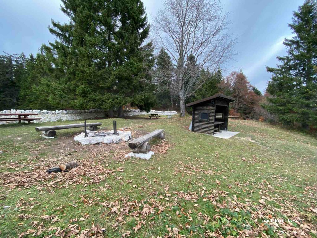 (1261) Longirod - Unnamed Road — foto