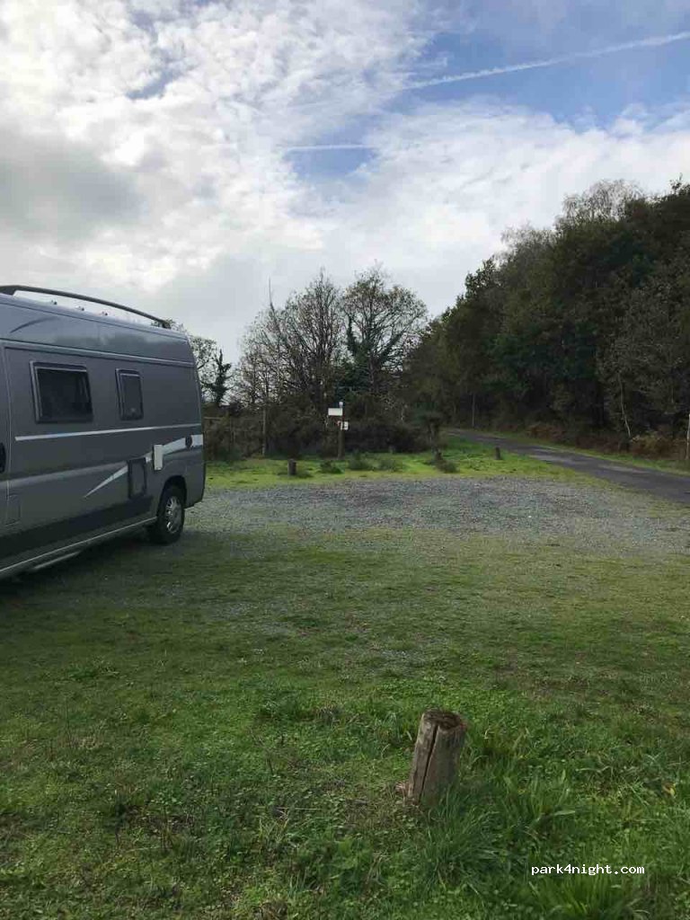 (87800) La Roche-l'Abeille - Unnamed Road — foto 2