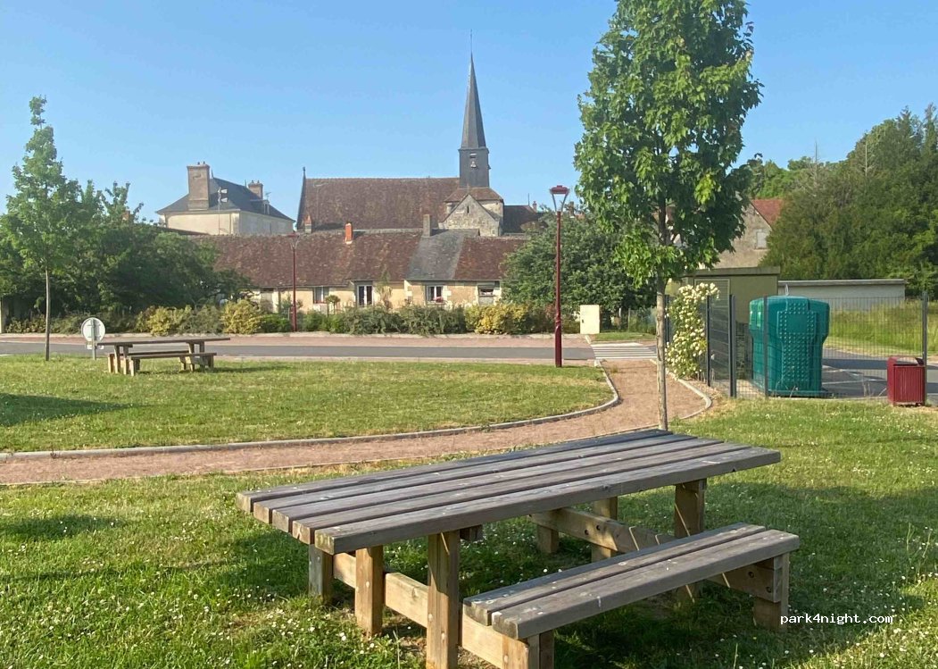 (36500) Villegouin - 2 Place de la Mairie — foto 2