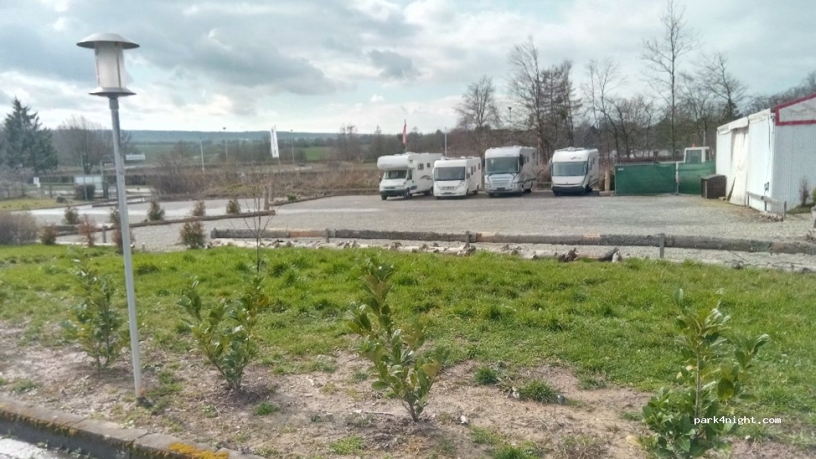 (37627) Stadtoldendorf - 30-44 Linnenkämper Straße — foto 2