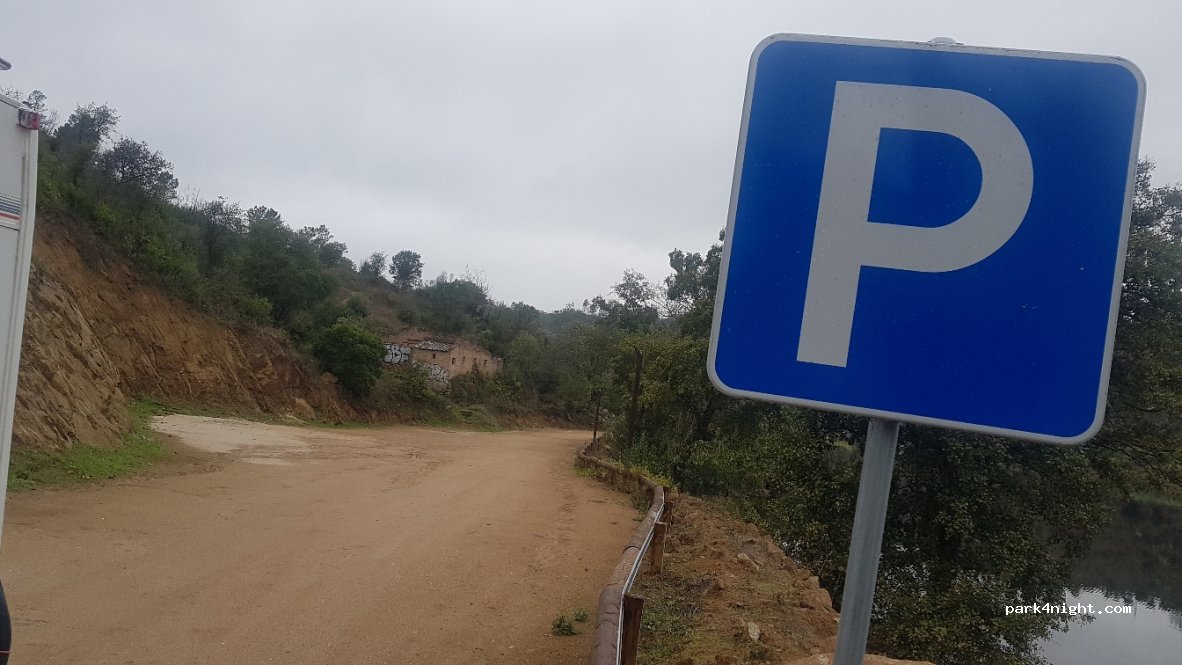 (6040) Gavião - Unnamed Road — foto