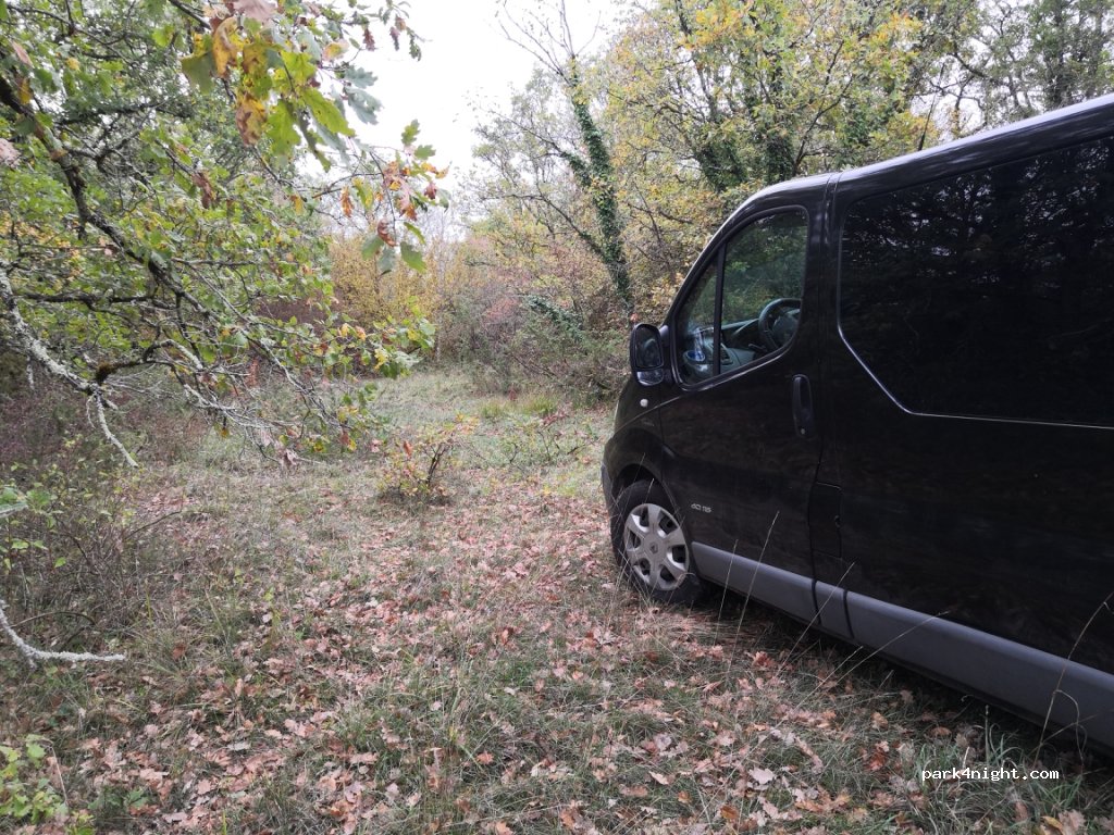 (46320) Brengues - Unnamed Road — foto