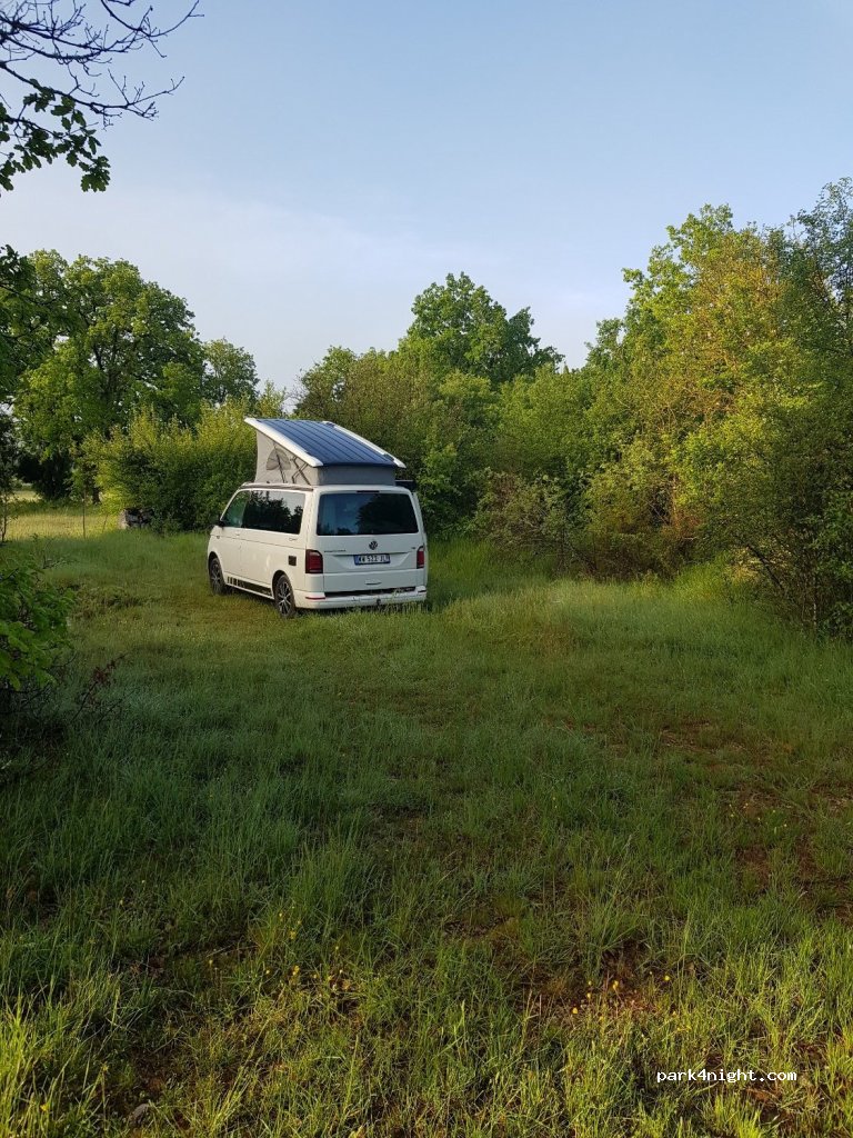 (46320) Brengues - Unnamed Road — foto 3