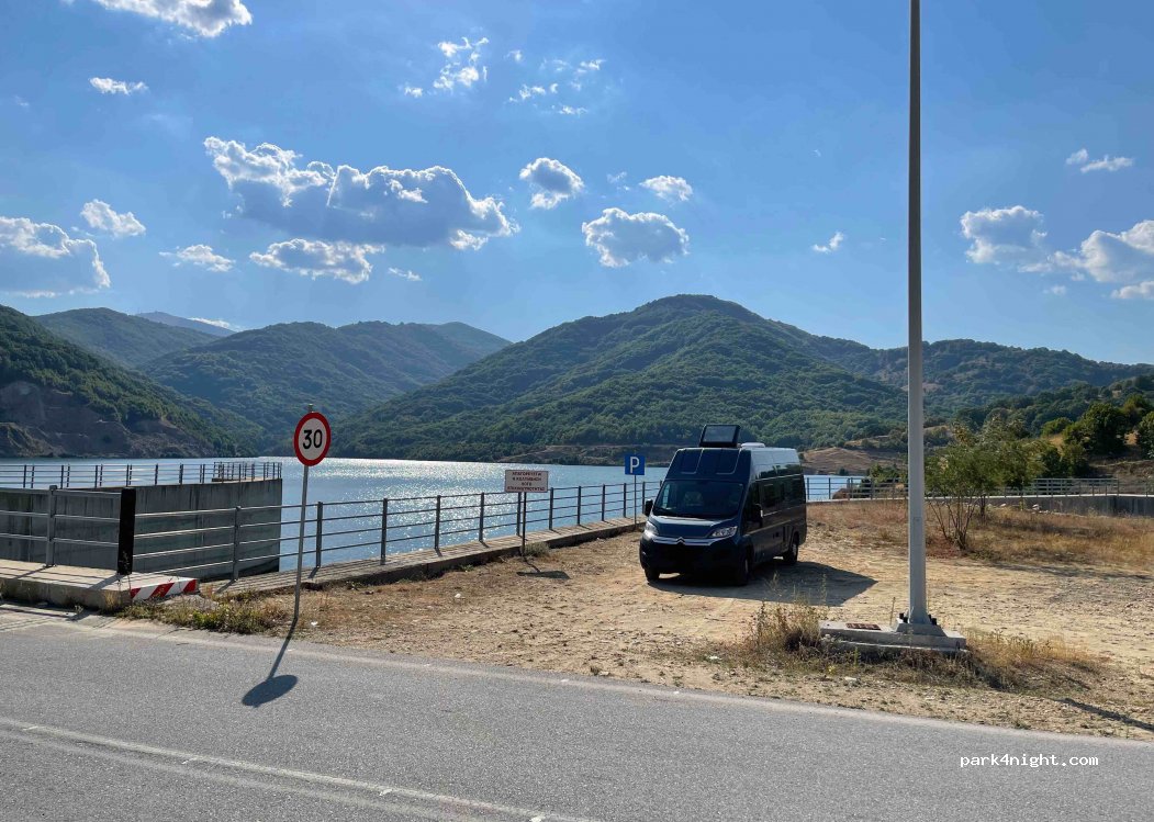 (531 00) Perasma - Unnamed Road — foto