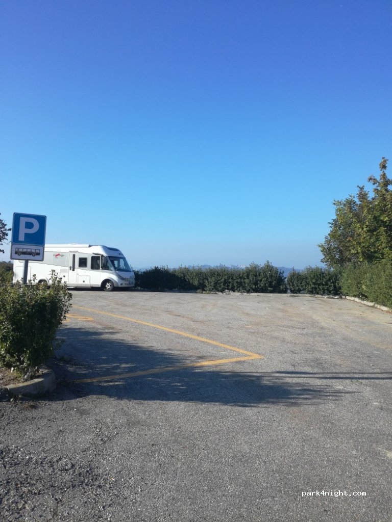 (12050) Treiso - Strada Provinciale 138 — foto