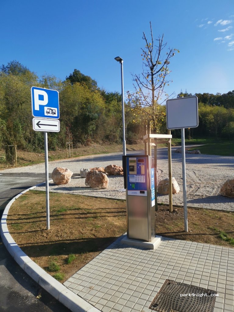 (5290)  - 18 Opekarniška cesta — foto