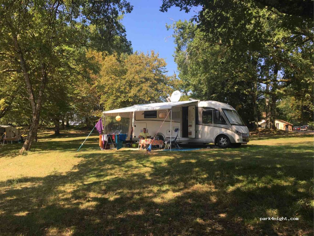 Camping La Brugère — foto