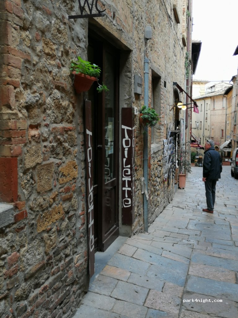 (56048) Volterra - 80 Via delle Prigioni — foto