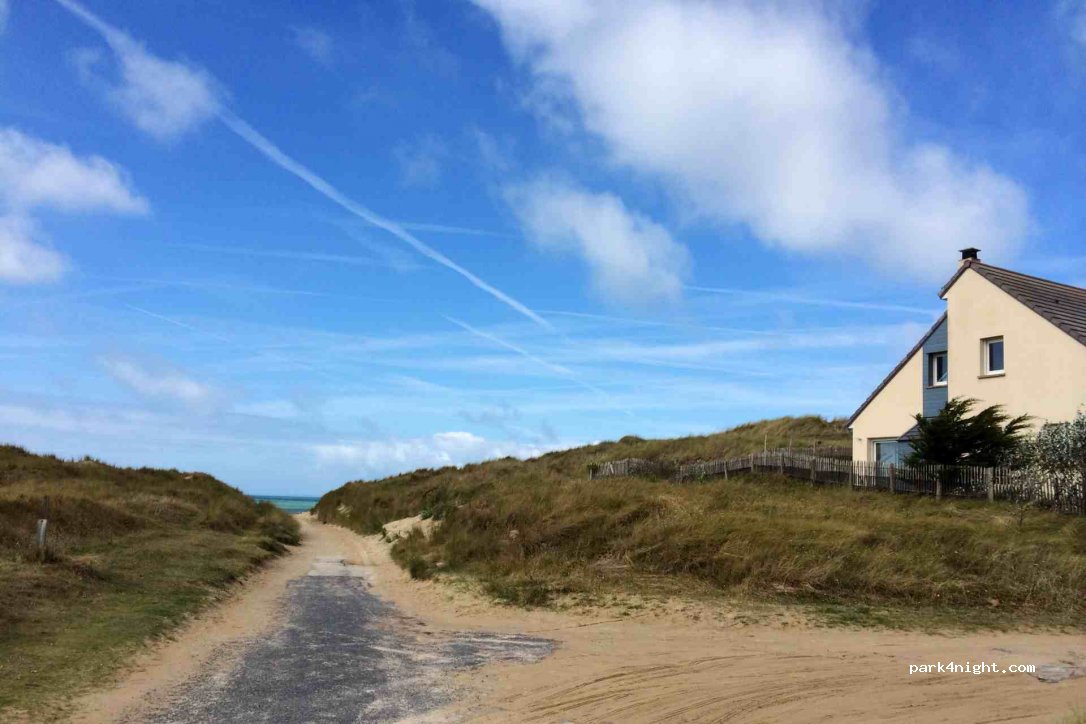 Parking Surville-plage — foto 2
