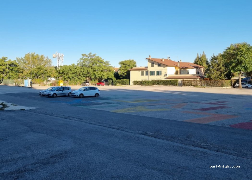 (06023) Gualdo Tadino - Piazza Federico II — foto 2