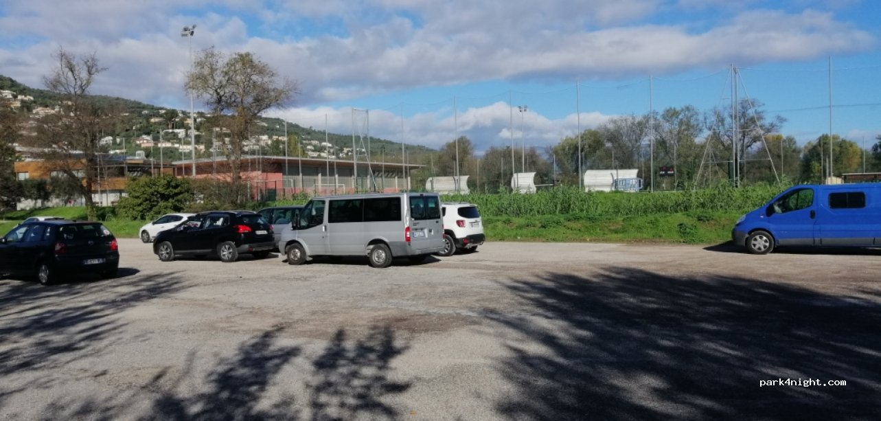 (06210) Mandelieu-la-Napoule - 650 Avenue des Anciens Combattants — foto 2