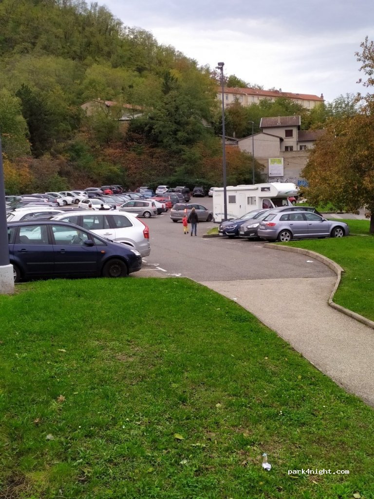 (42000) Saint-Étienne - 12 Rue du Puits Châtelus — foto