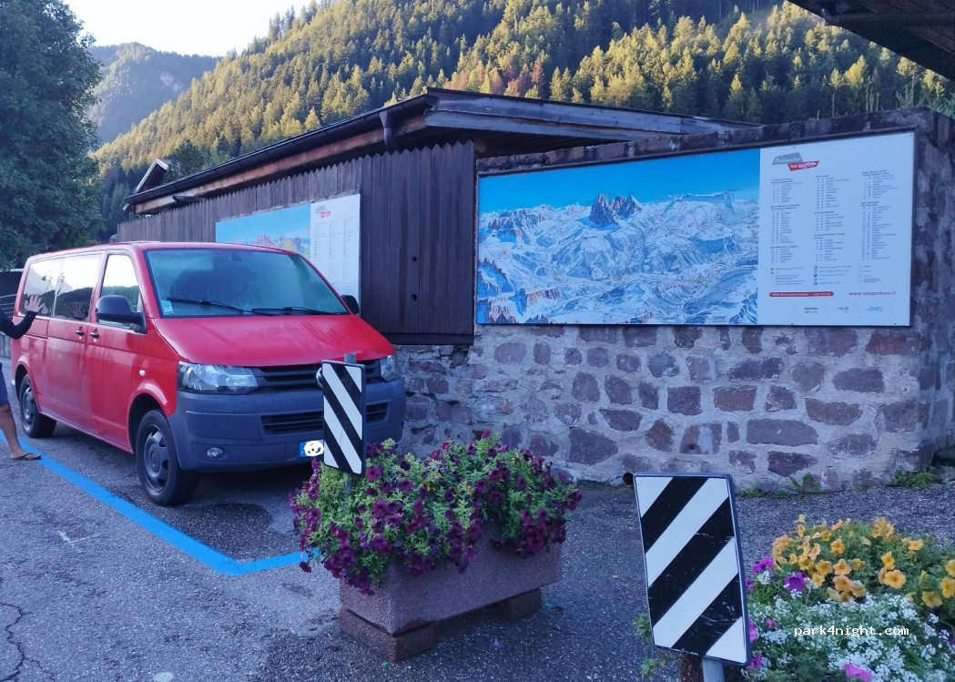 (39046) Ortisei - 4 Promeneda — foto