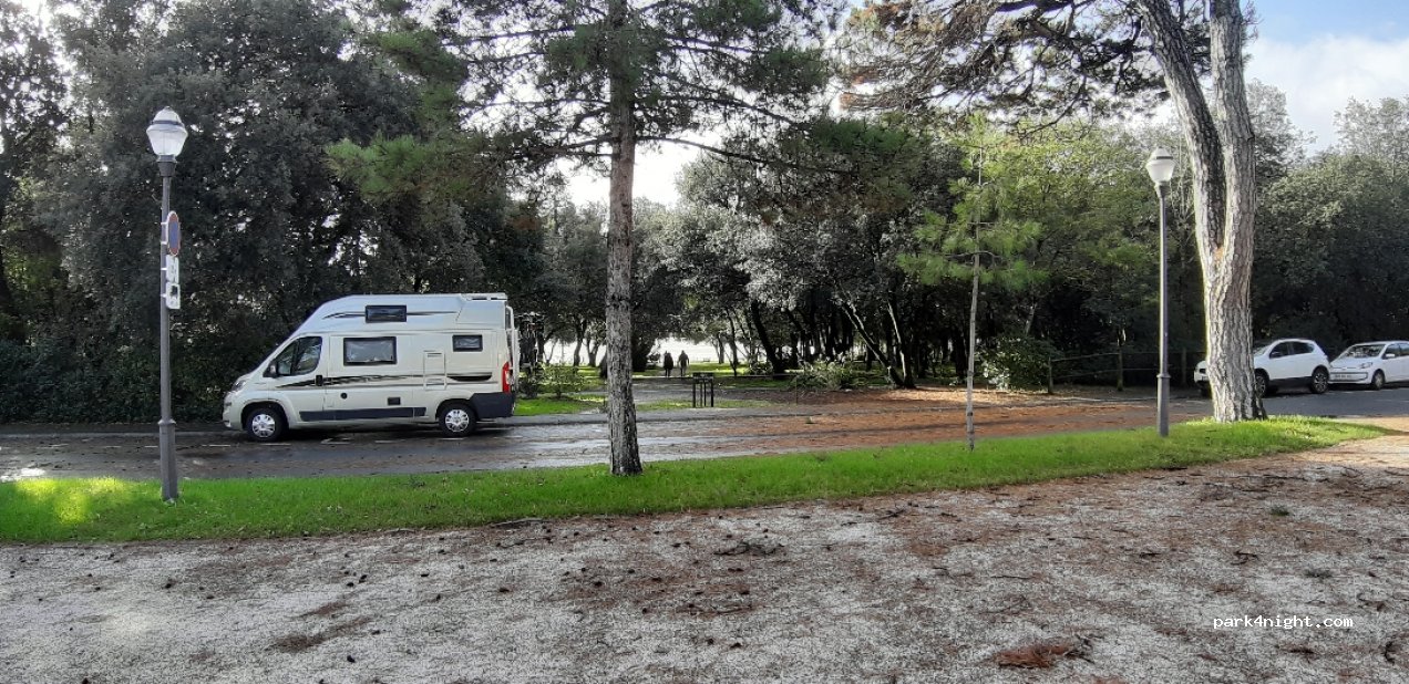 (17000) La Rochelle - 98 Allée du Mail — foto 2