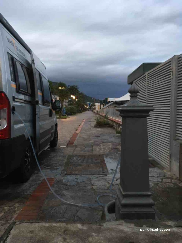 (17023) Ceriale - 116 Lungomare Generale Armando Diaz — foto