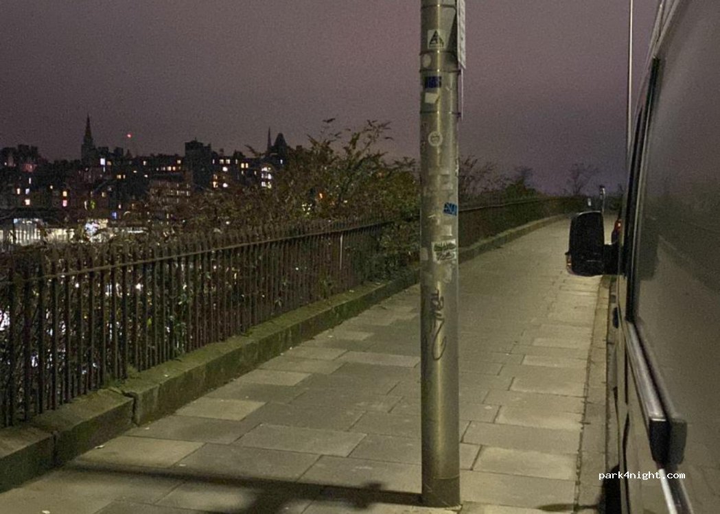 (EH8 8FJ)  - 55 Calton Road — foto