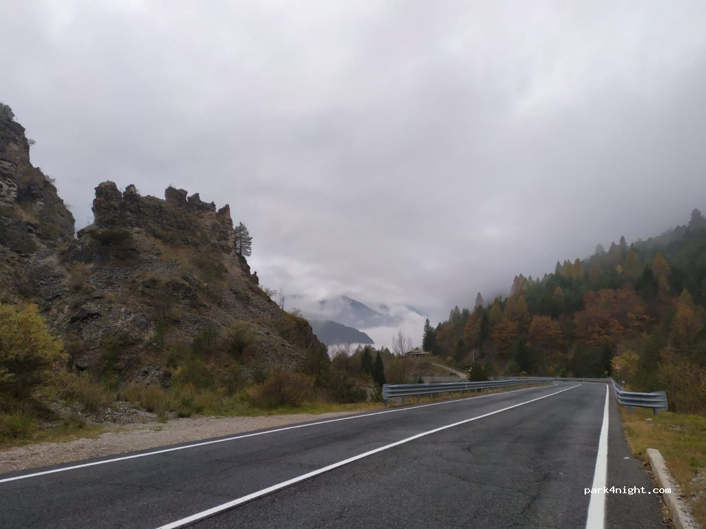 (33080) Erto - Strada Regionale 251 — foto