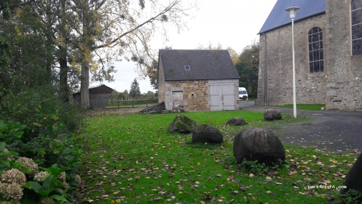 (50670) Cuves - 3 Place de l'Église — foto 2