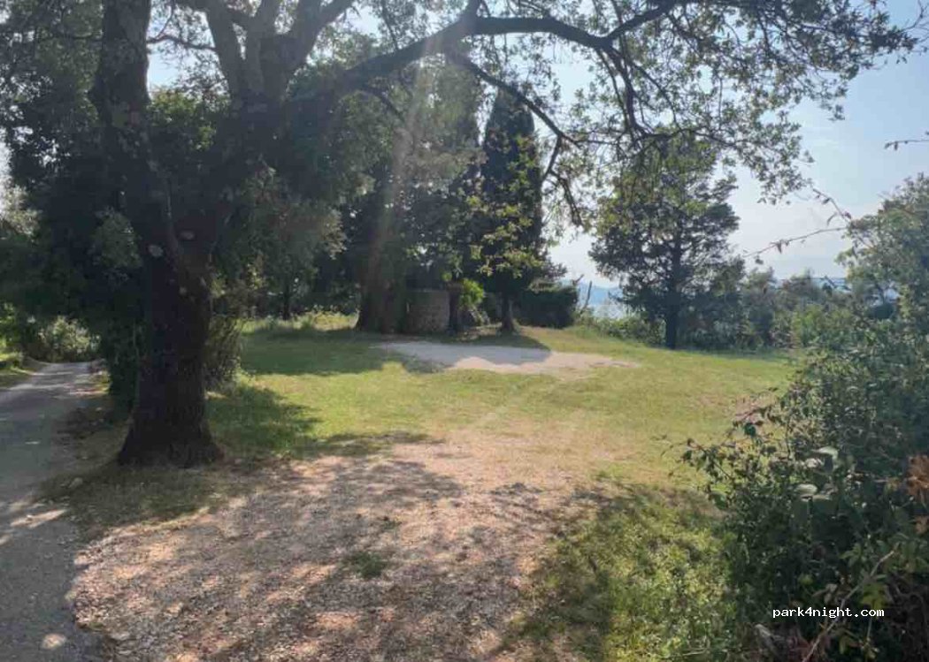 () Kavač - Unnamed Road — foto 2