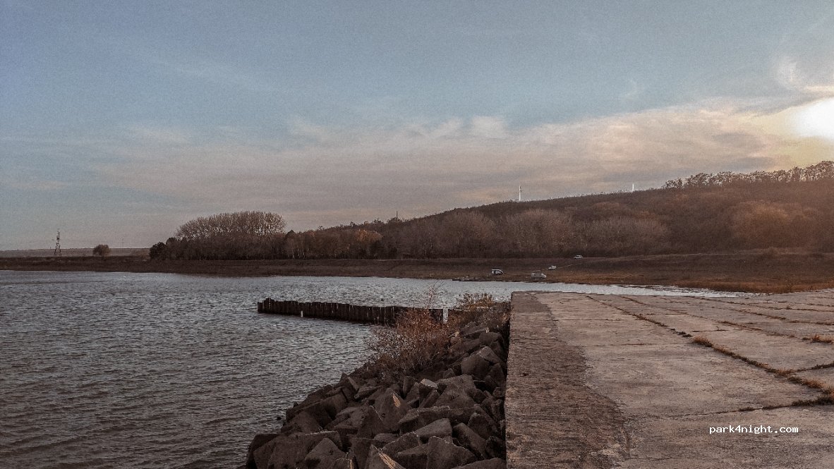 () Dubasari - Naberezhnaya Street — foto 2