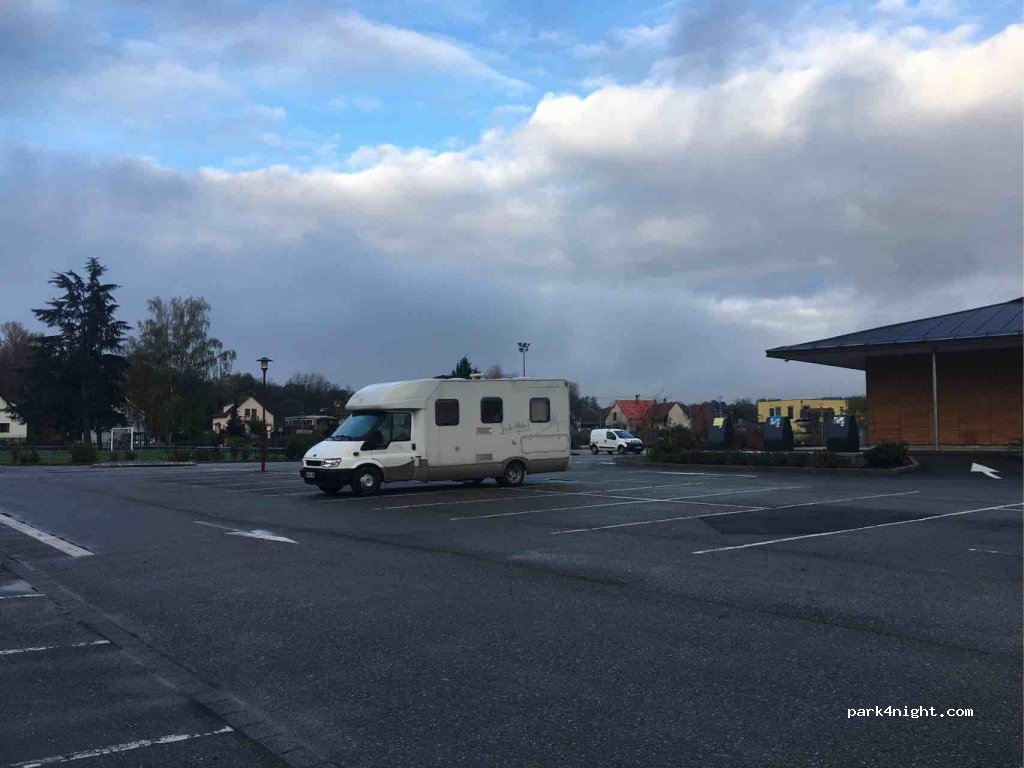 (67120) Ernolsheim-Bruche - 17 Allée du Stade — foto