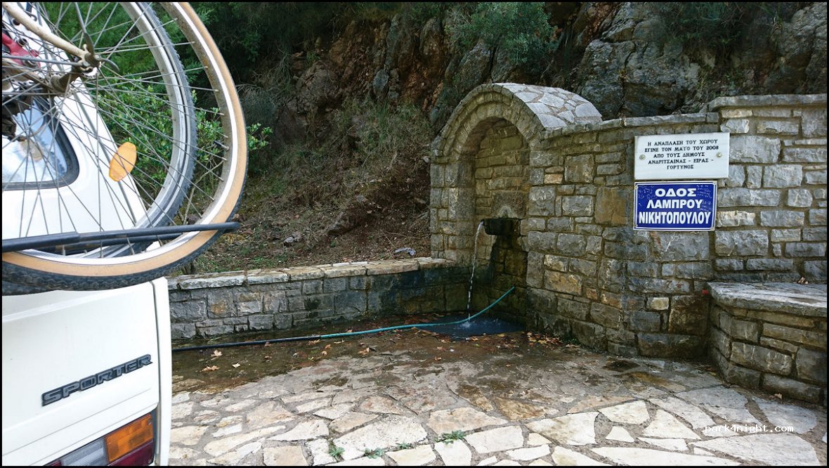 (270 61) Rovia - Ethniki Odos Megalopolis Andritsenas — foto
