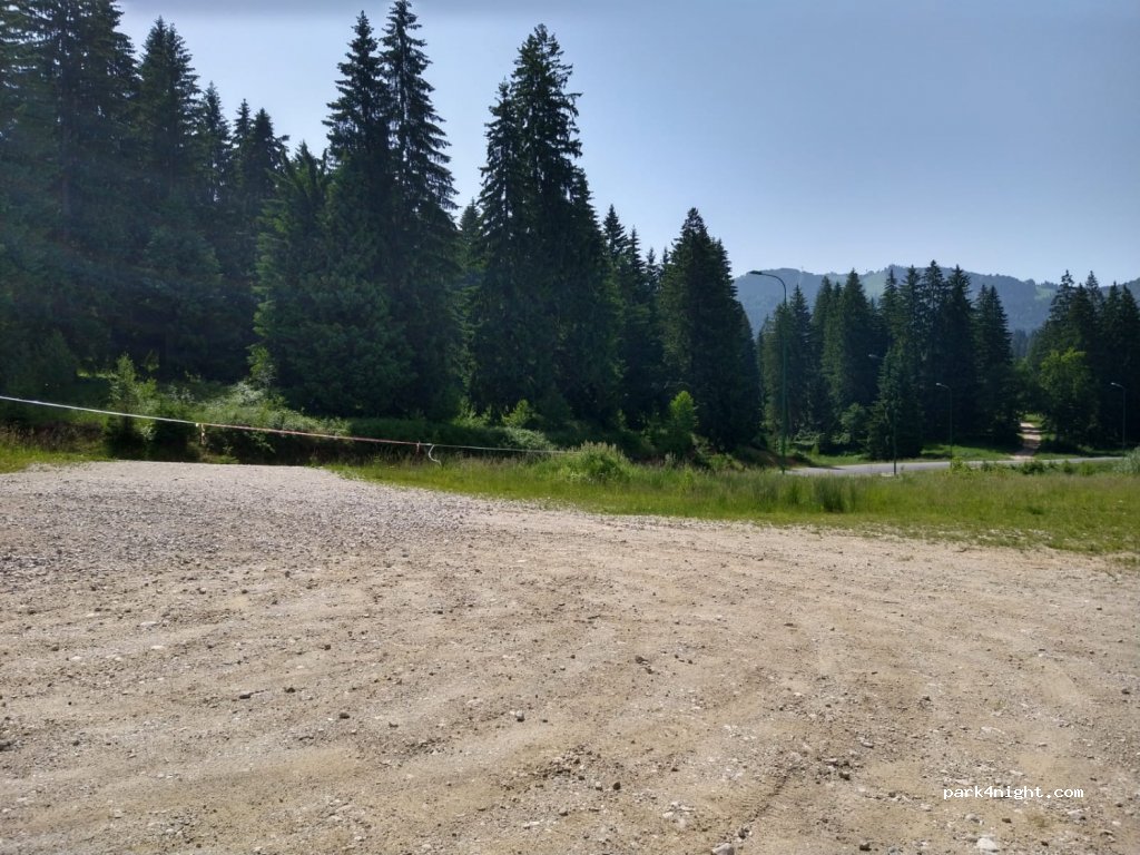 () Poiana - Strada Doinașului — foto 2