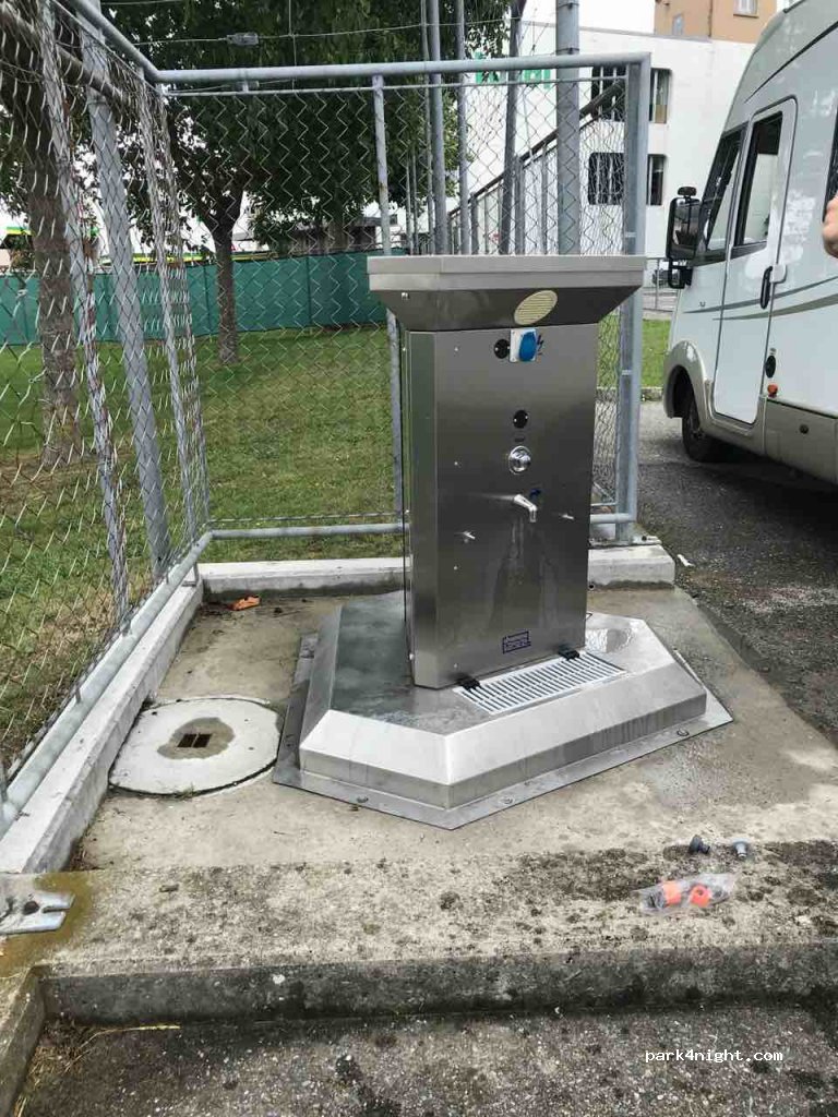 (1530) Payerne - Place des Tireurs — foto 2