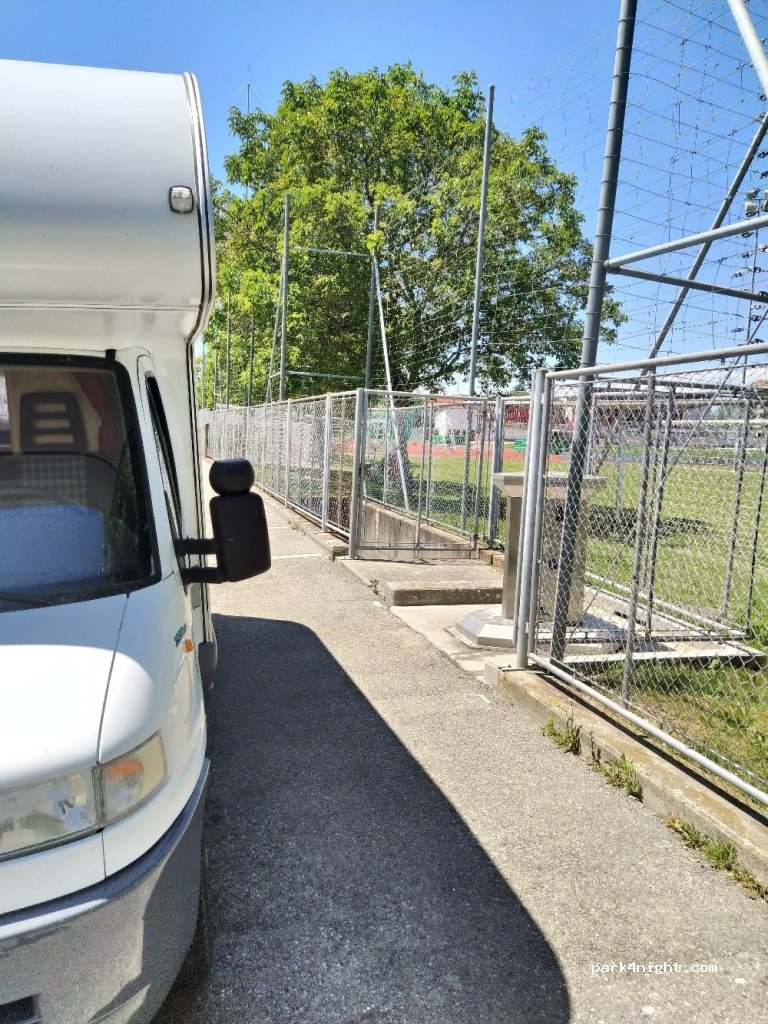 (1530) Payerne - Place des Tireurs — foto 3