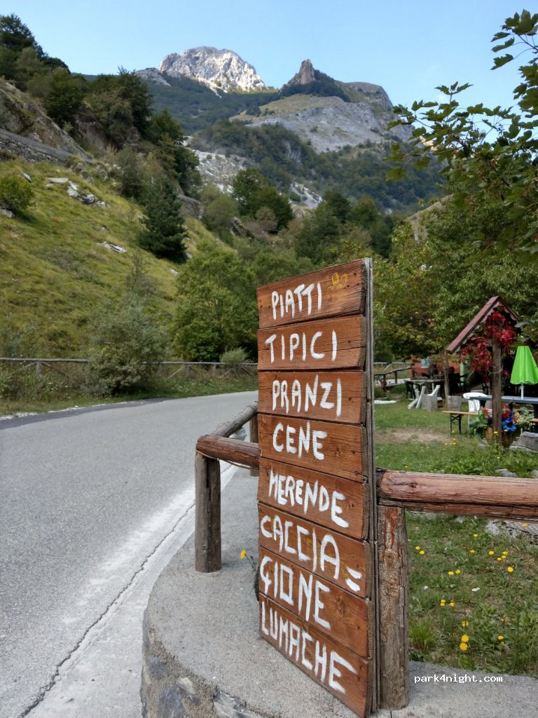 (55034) Minucciano - Unnamed Road — foto 2