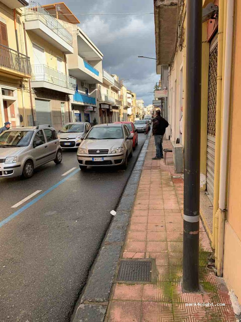 (98028) Santa Teresa di Riva - 318 Via Francesco Crispi — foto