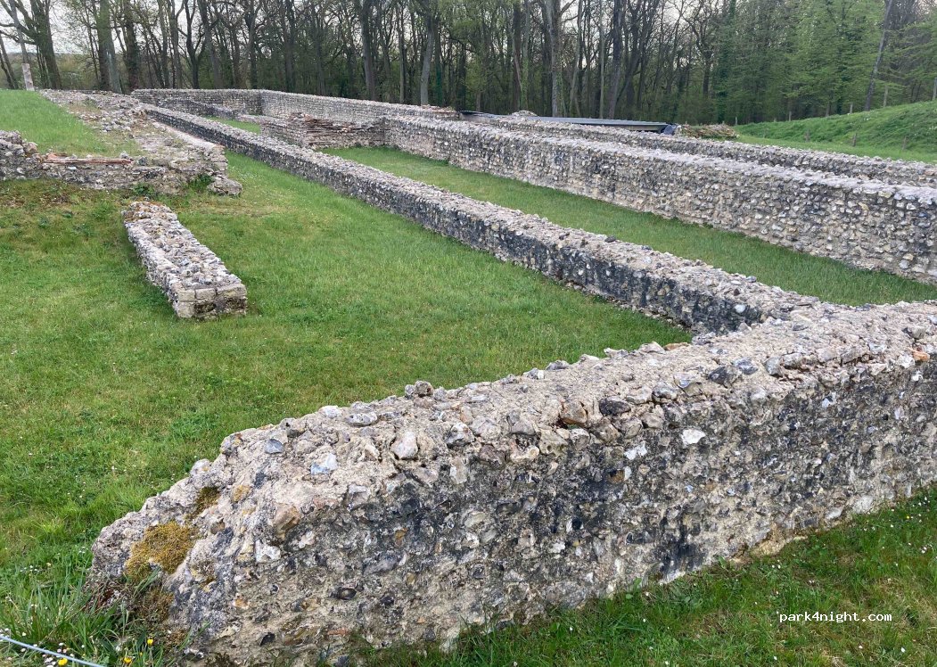 (76260) Saint-Pierre-en-Val - Route de Beaumont — foto 2