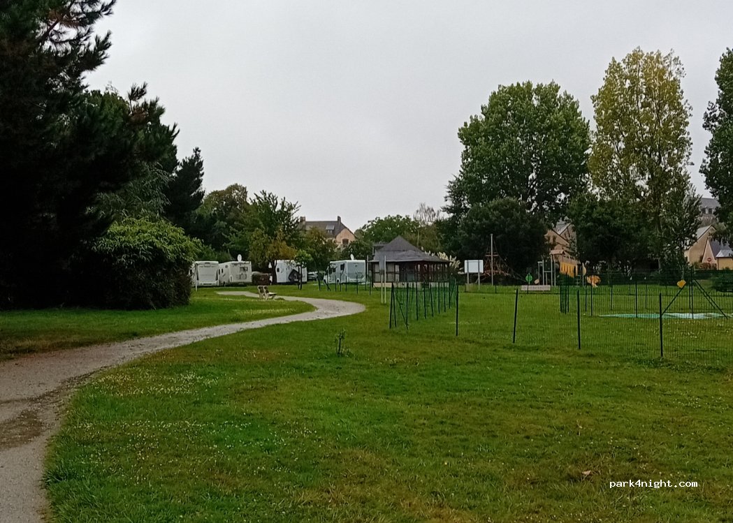 (35290) Saint-Méen-le-Grand - rue de gaël — foto 4