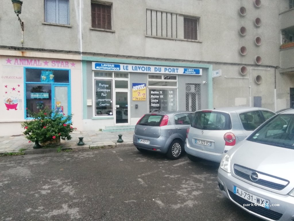 (20200) Bastia - 25 Rue du Commandant Luce de Casabianca — foto