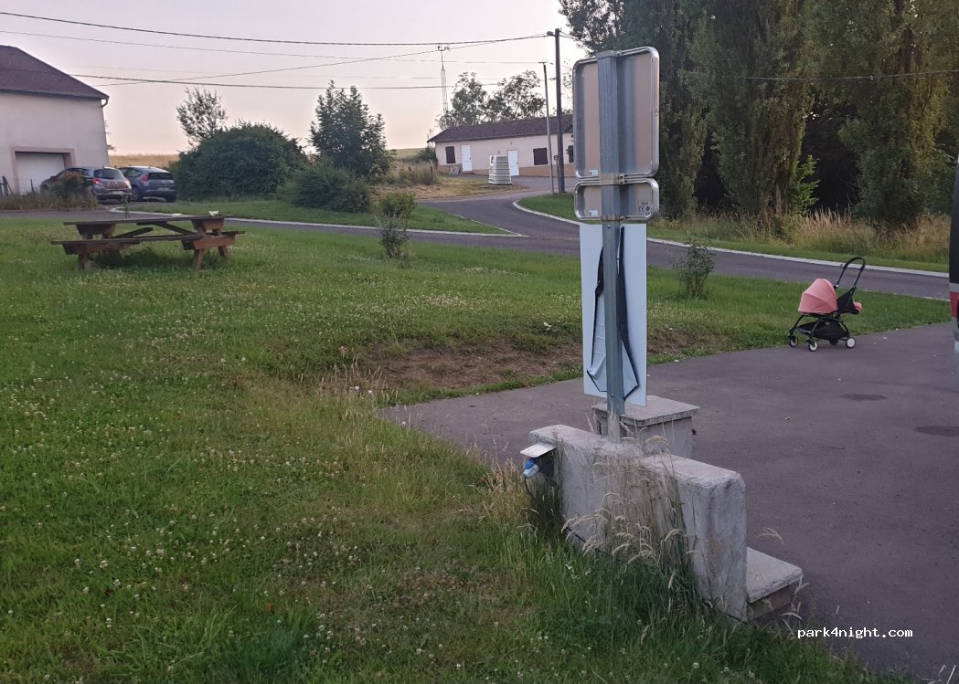 (70800) Ainvelle - Rue du Château — foto 3