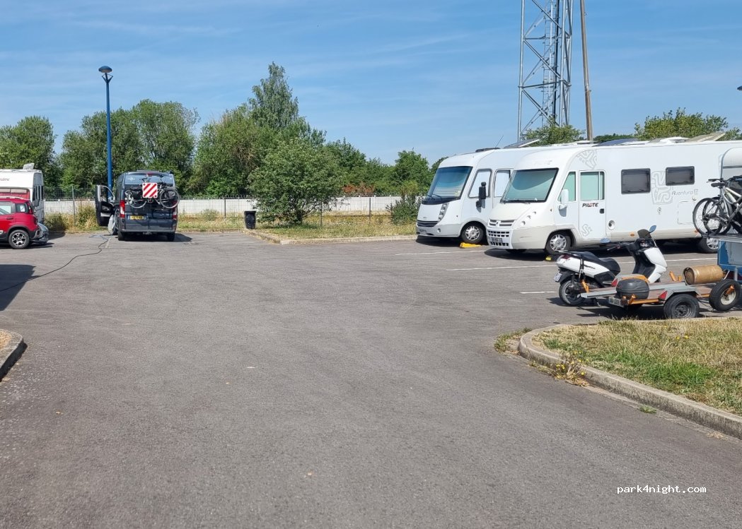 (55100) Arrondissement of Verdun - Chemin du Dépot — foto 3