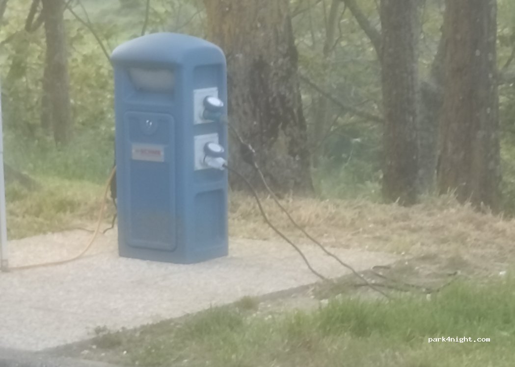 Area sosta camper di Castellina — foto 4
