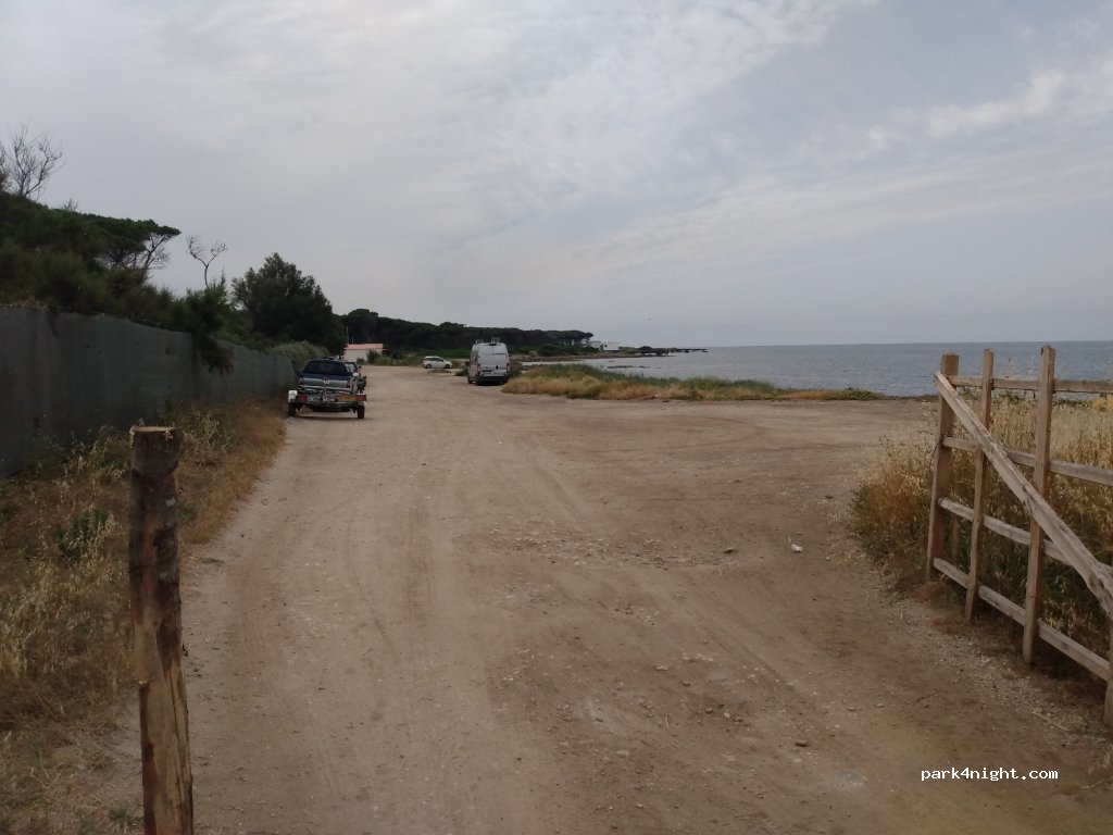 (00053) Civitavecchia - Unnamed Road — foto