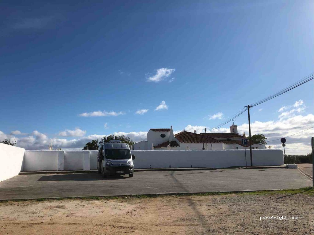 (7350-466) Elvas - Unnamed Road — foto