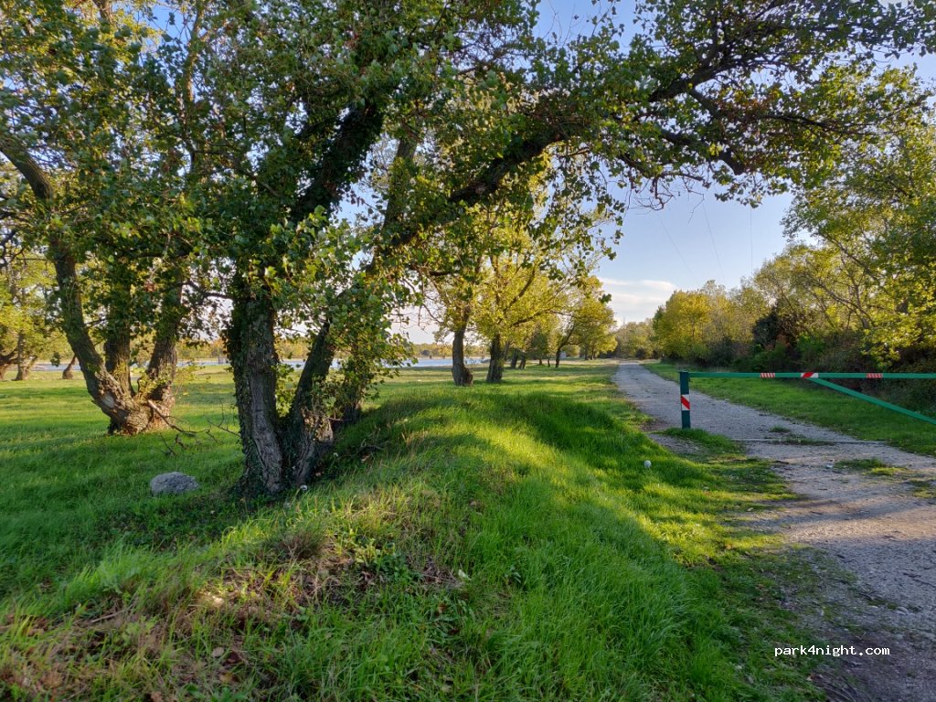 (26290) Donzère - Route des Barrages — foto
