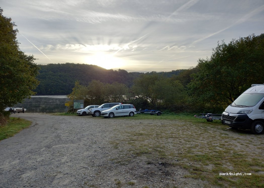 (63640) Saint-Priest-des-Champs - D62 — foto 3