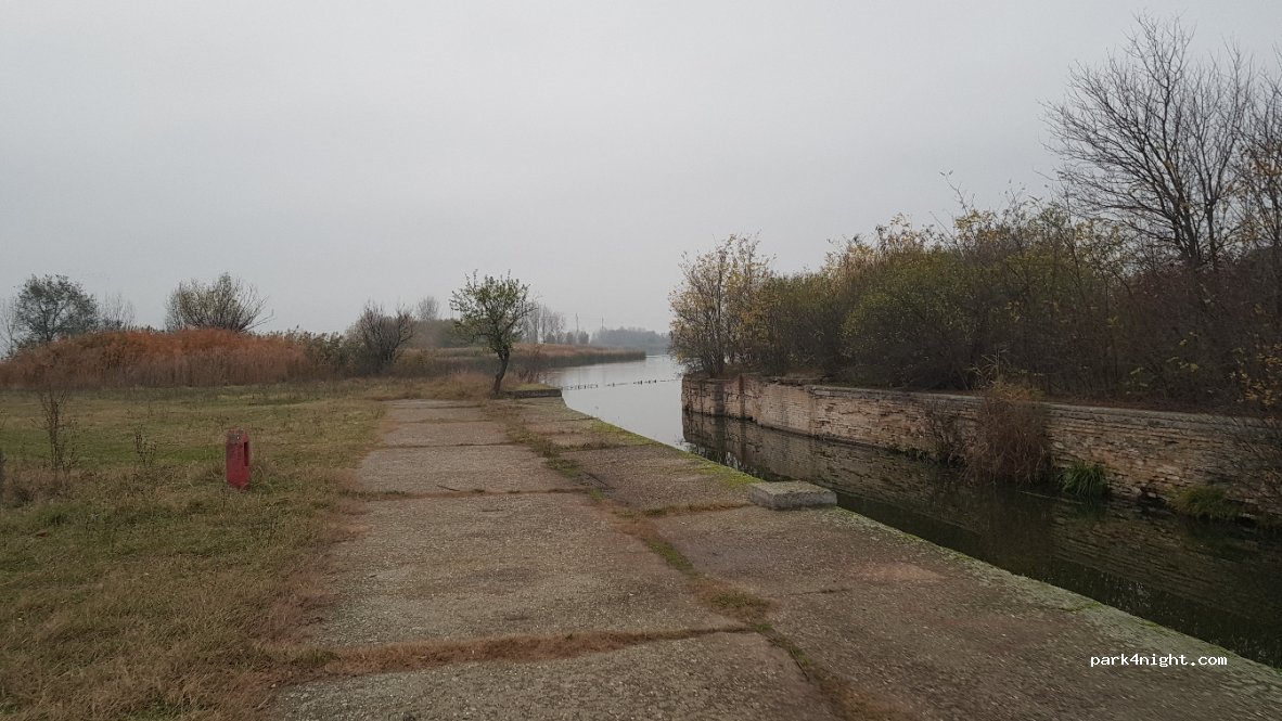 () Srbobran - 10 Kanalska — foto