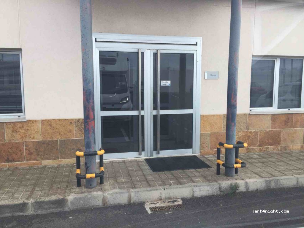 (E-35508) Arrecife - Ctra las Caletas — foto 2