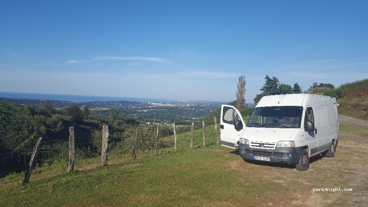 (64122) Urrugne - 1295-1363 Route du Filtre — foto 2