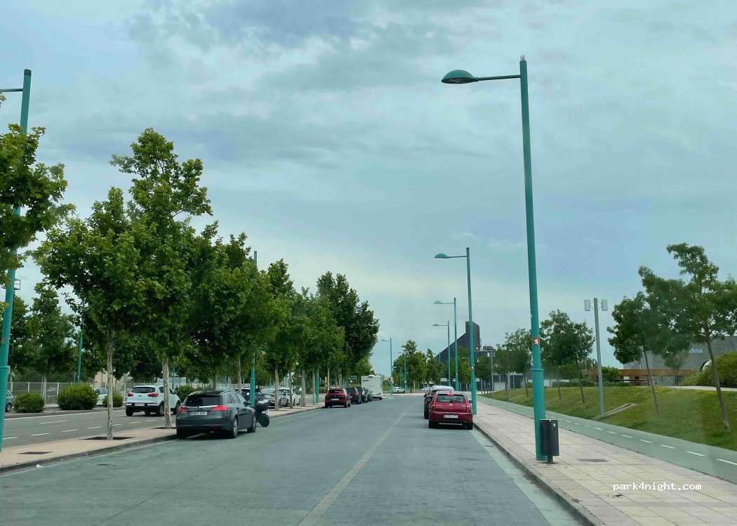 (50018) Zaragoza - 113 Avenida de José Atarés — foto