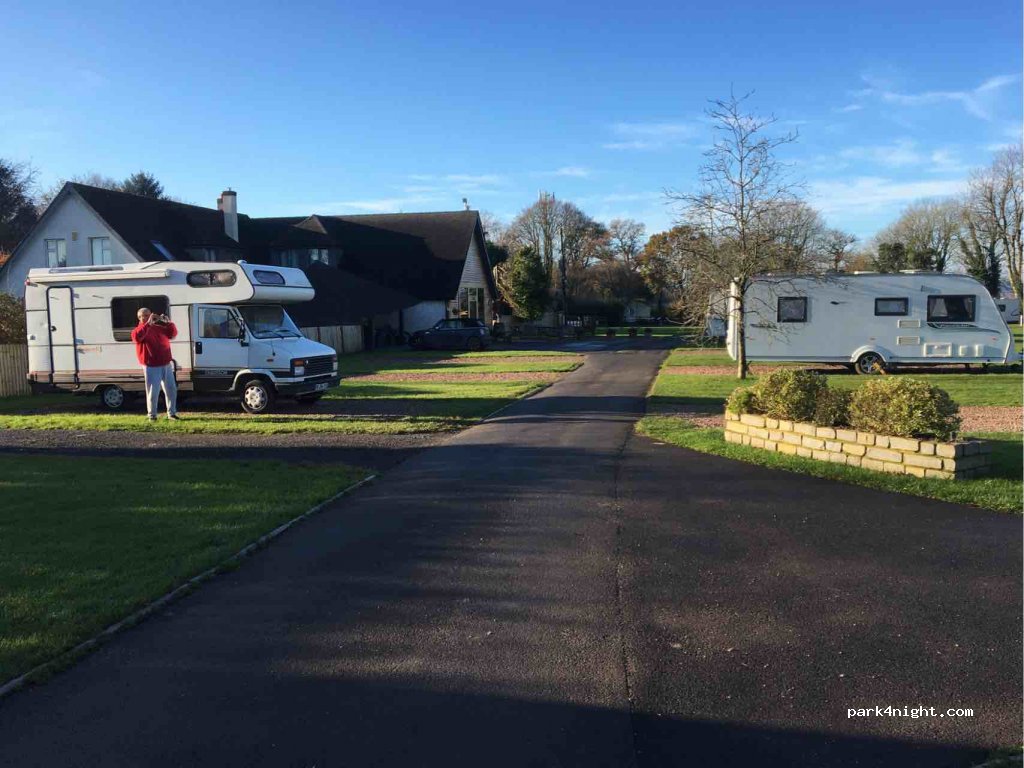 Kings Down Tail Caravan and Camping Site — foto