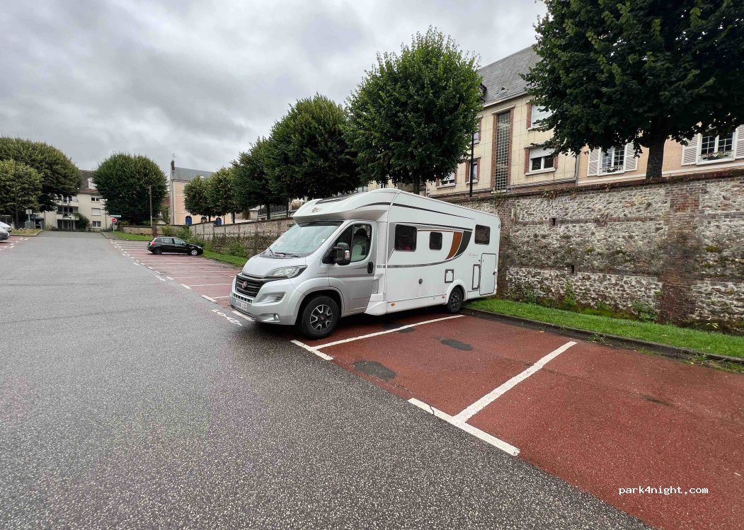 (27000) Évreux - 1-3 Boulevard Chambaudoin — foto 2