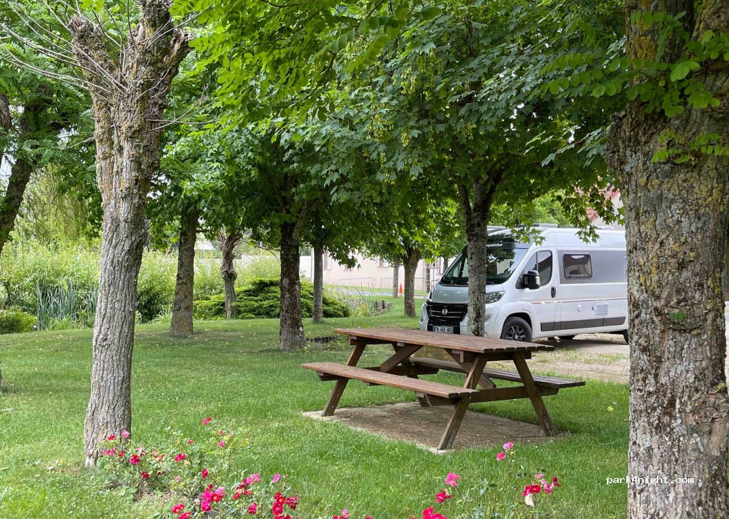 (36150) Saint-Florentin - 10 Route de Talleyrand — foto