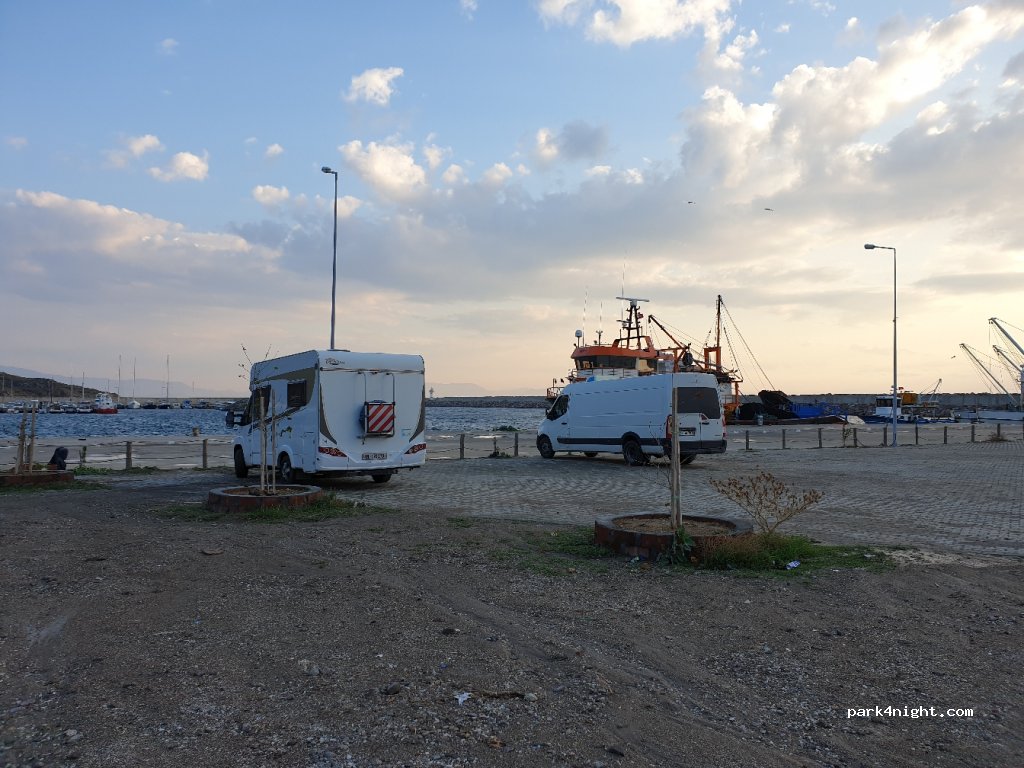 (17860)  - Babakale Köyü İç Yolu — foto